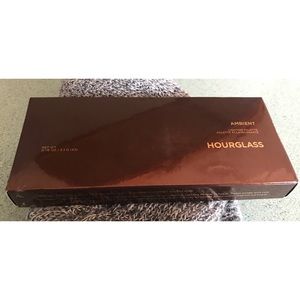 Hourglass Ambient Lightning Palette
